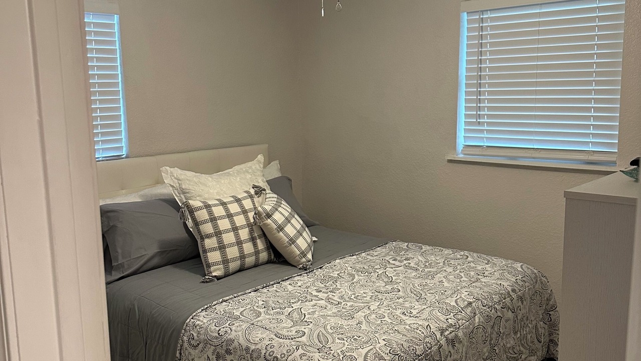 Photo of Bedroom in Northside
