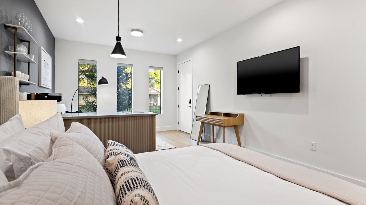 Photo of Bedroom in Tampa Heights