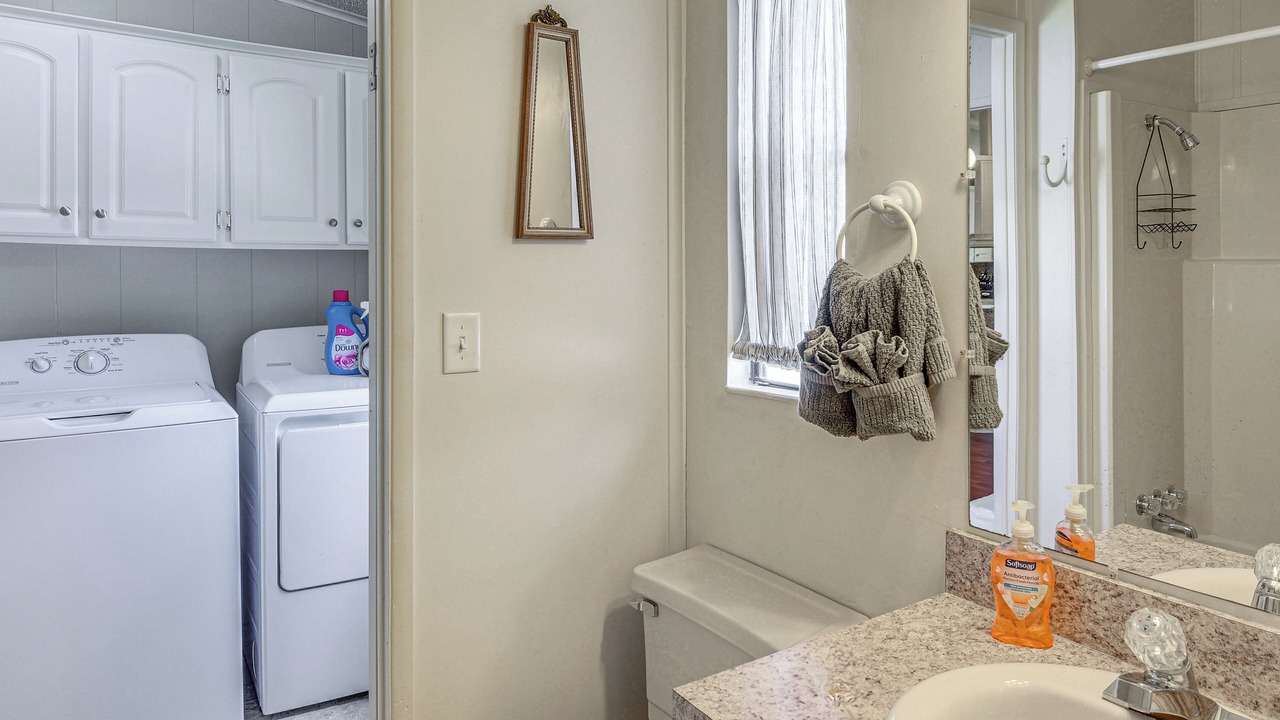 Photo of Bathroom in Edgewater
