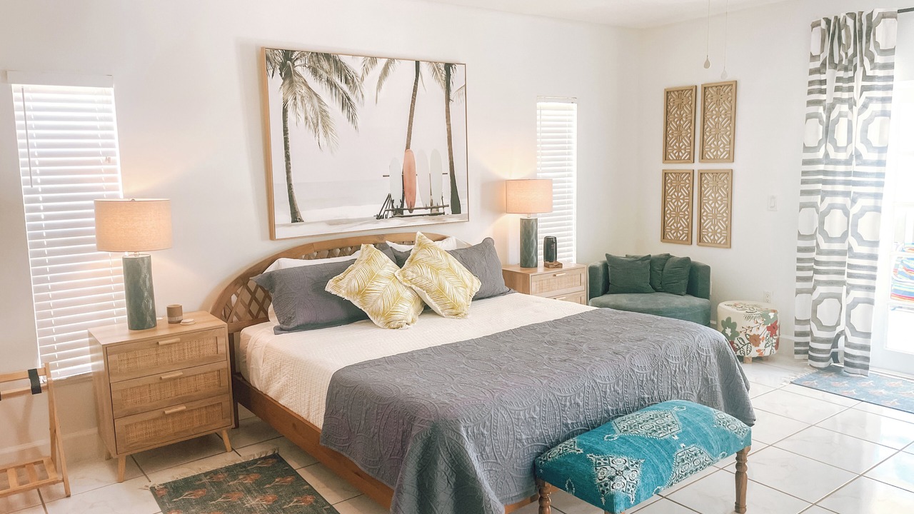 Photo of Bedroom in Golden Beach
