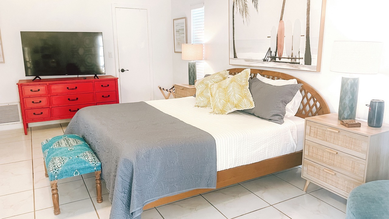 Photo of Bedroom in Golden Beach