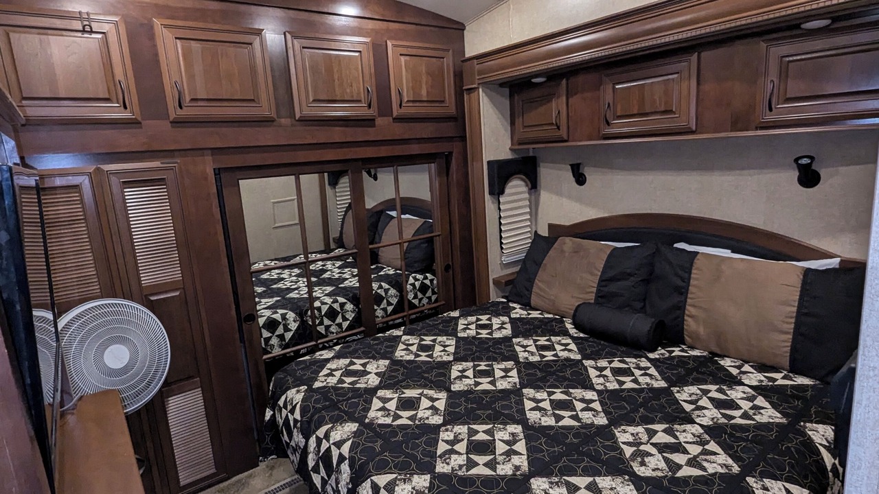 Photo of Bedroom in Homosassa