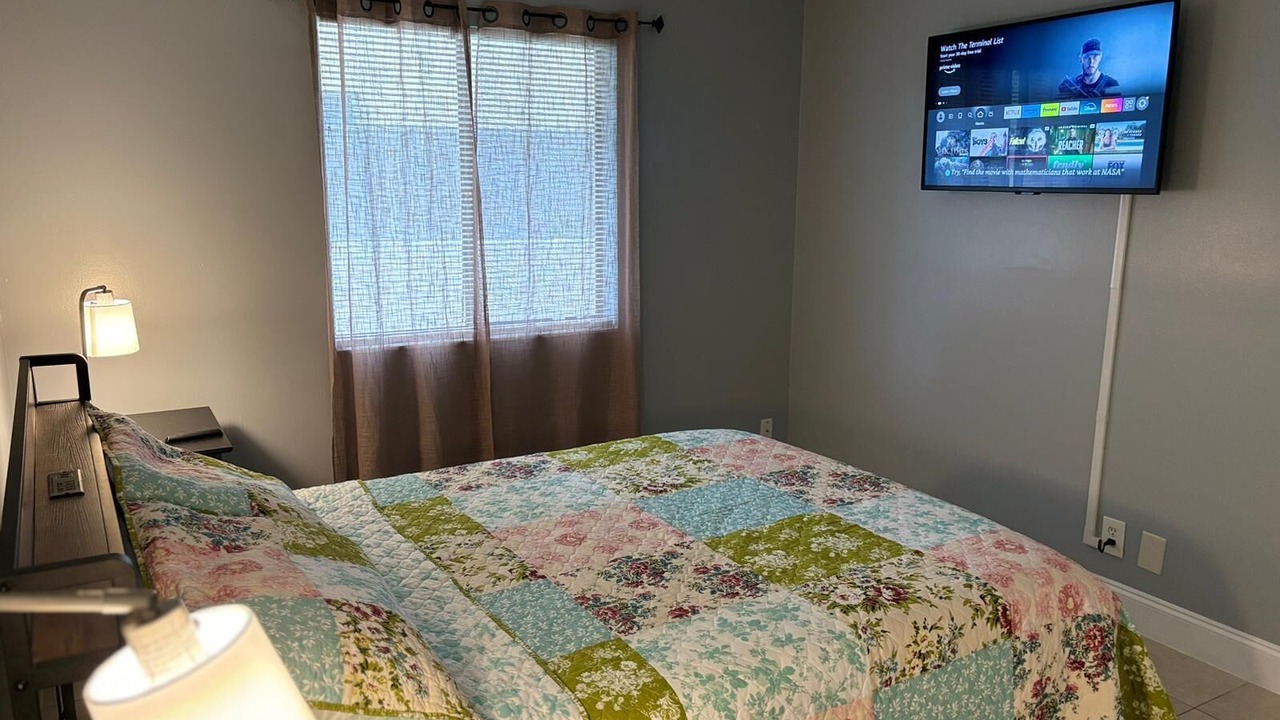 Photo of Bedroom in Riviera Beach