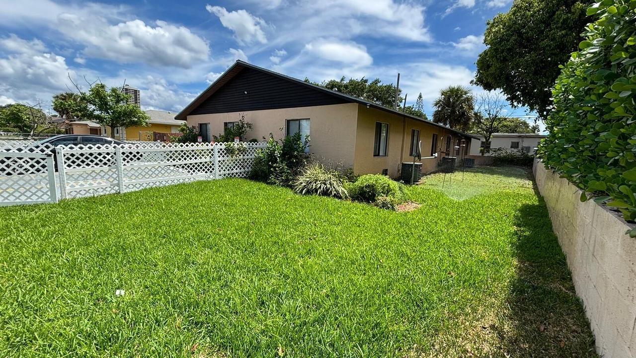 Photo of Outdoor in Riviera Beach