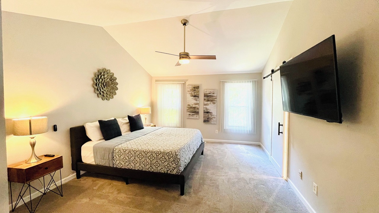 Photo of Bedroom in Flowery Branch