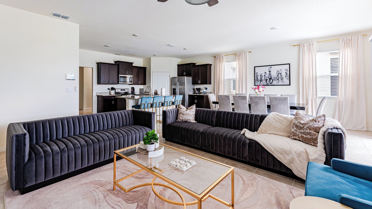 Photo of Livingroom in Sunridge Woods