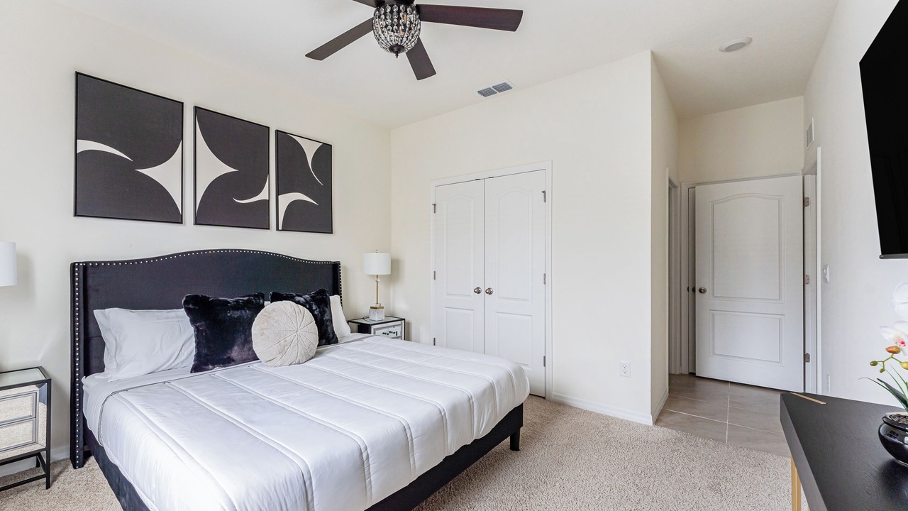 Photo of Bedroom in Sunridge Woods