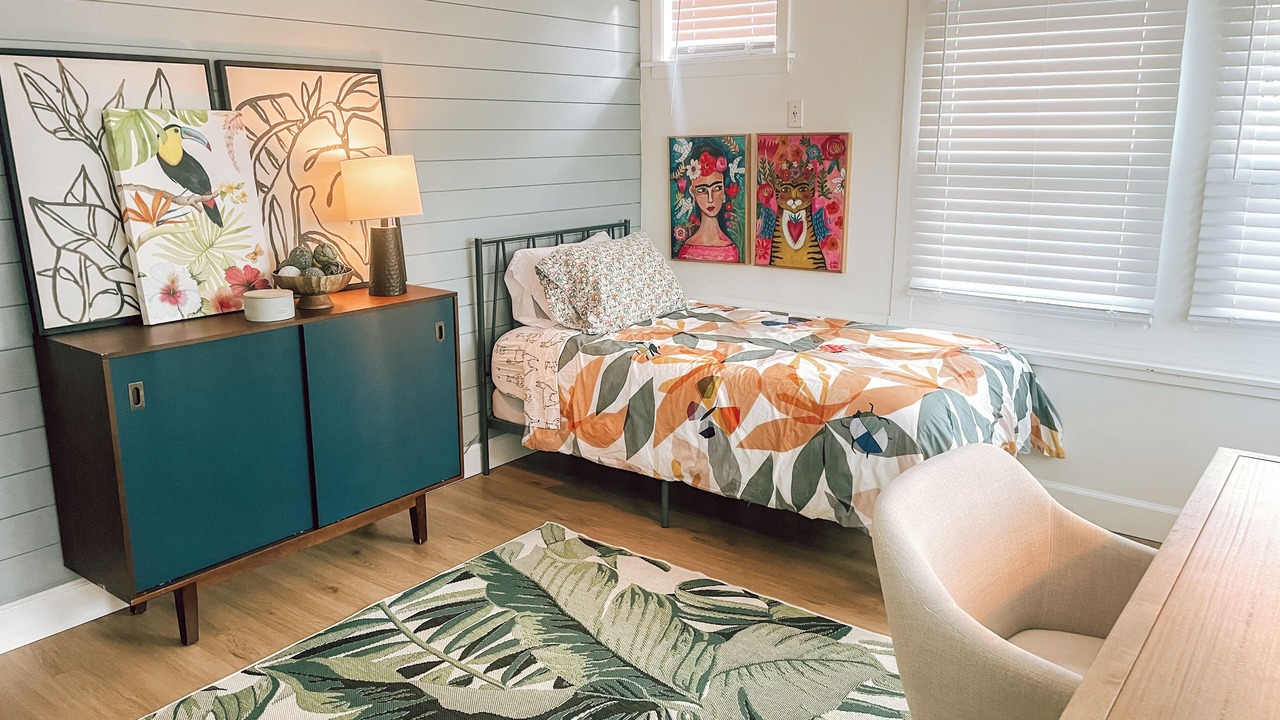Photo of Bedroom in Golden Beach