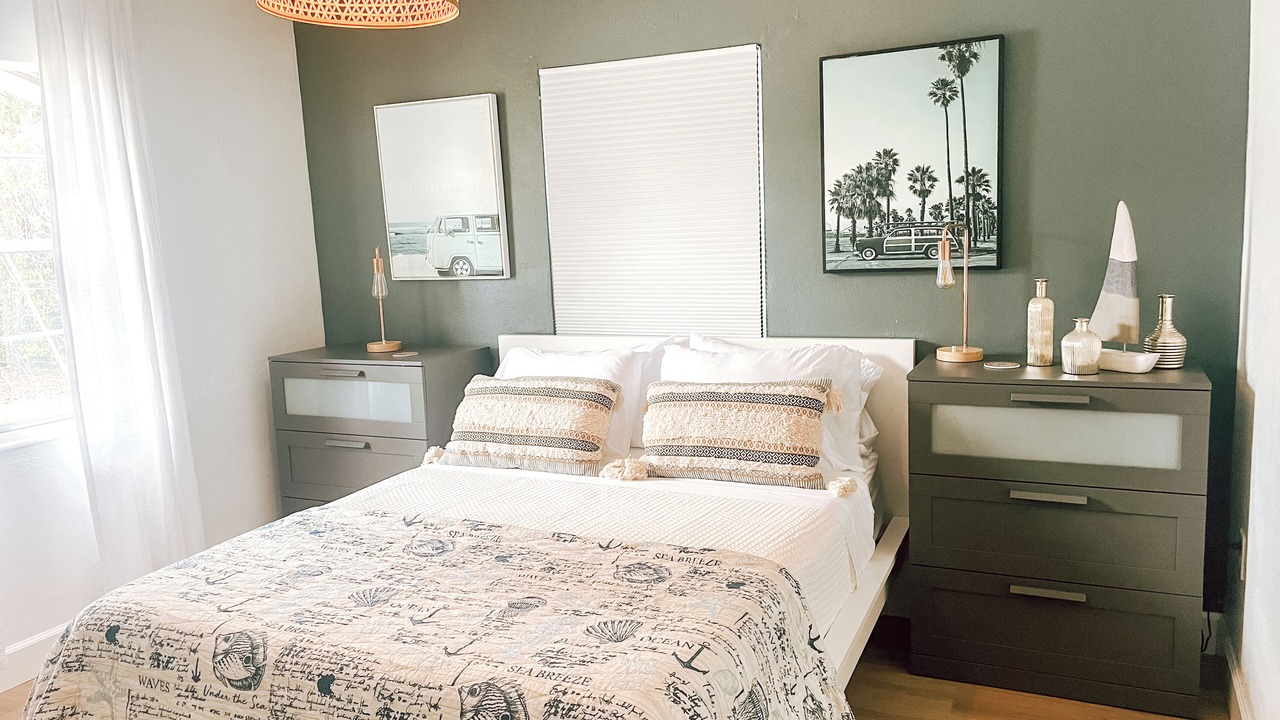Photo of Bedroom in Golden Beach