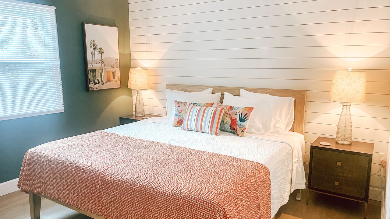 Photo of Bedroom in Golden Beach