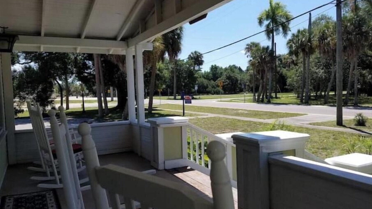 Photo of Patio Balcony in Dean Park Historic District