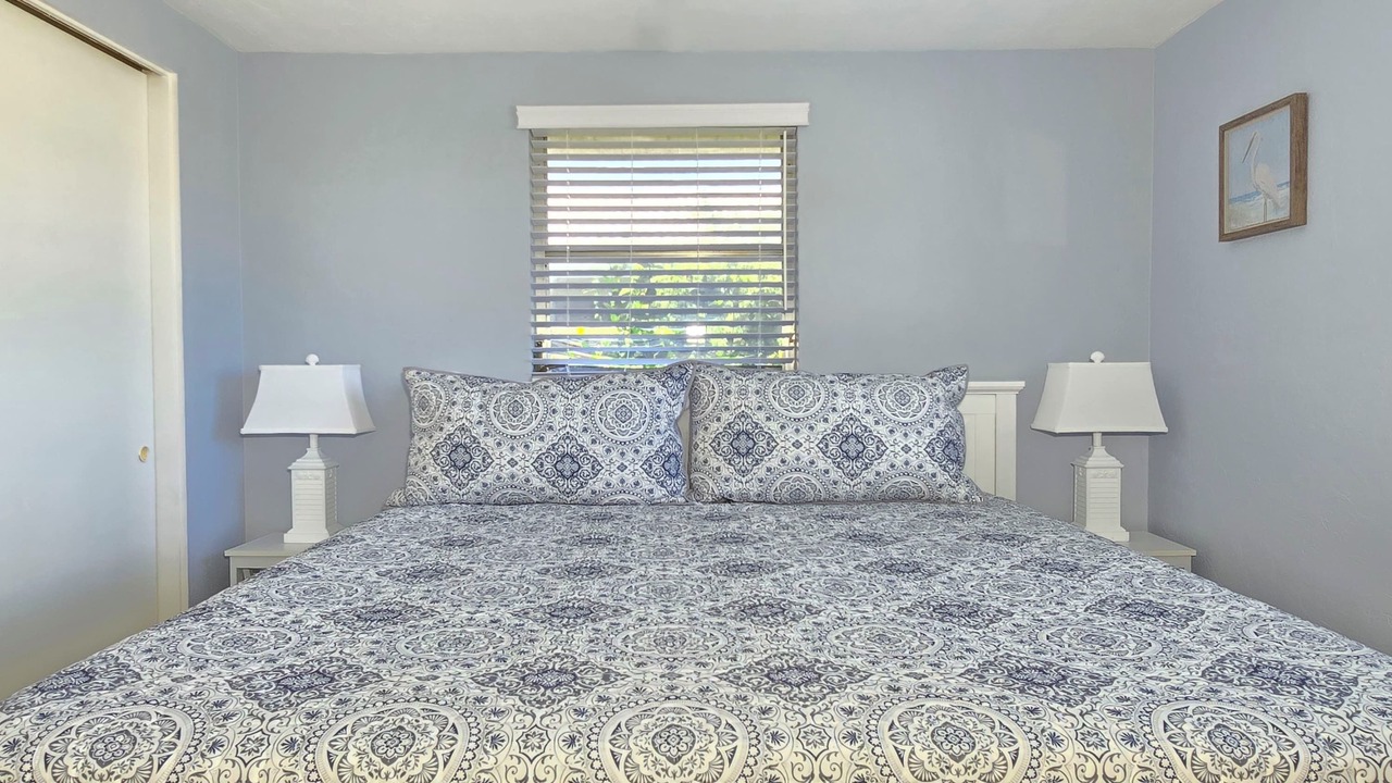 Photo of Bedroom in Gulf Gate Estates