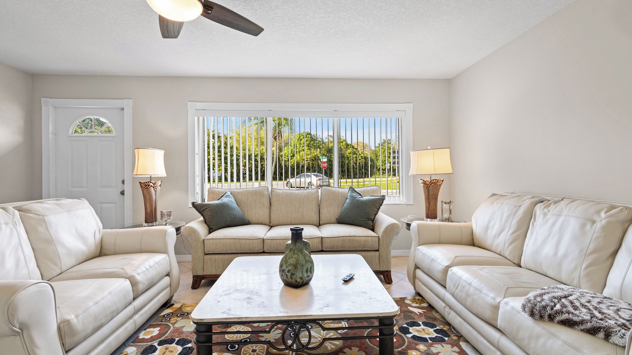 Photo of Livingroom in Fort Pierce