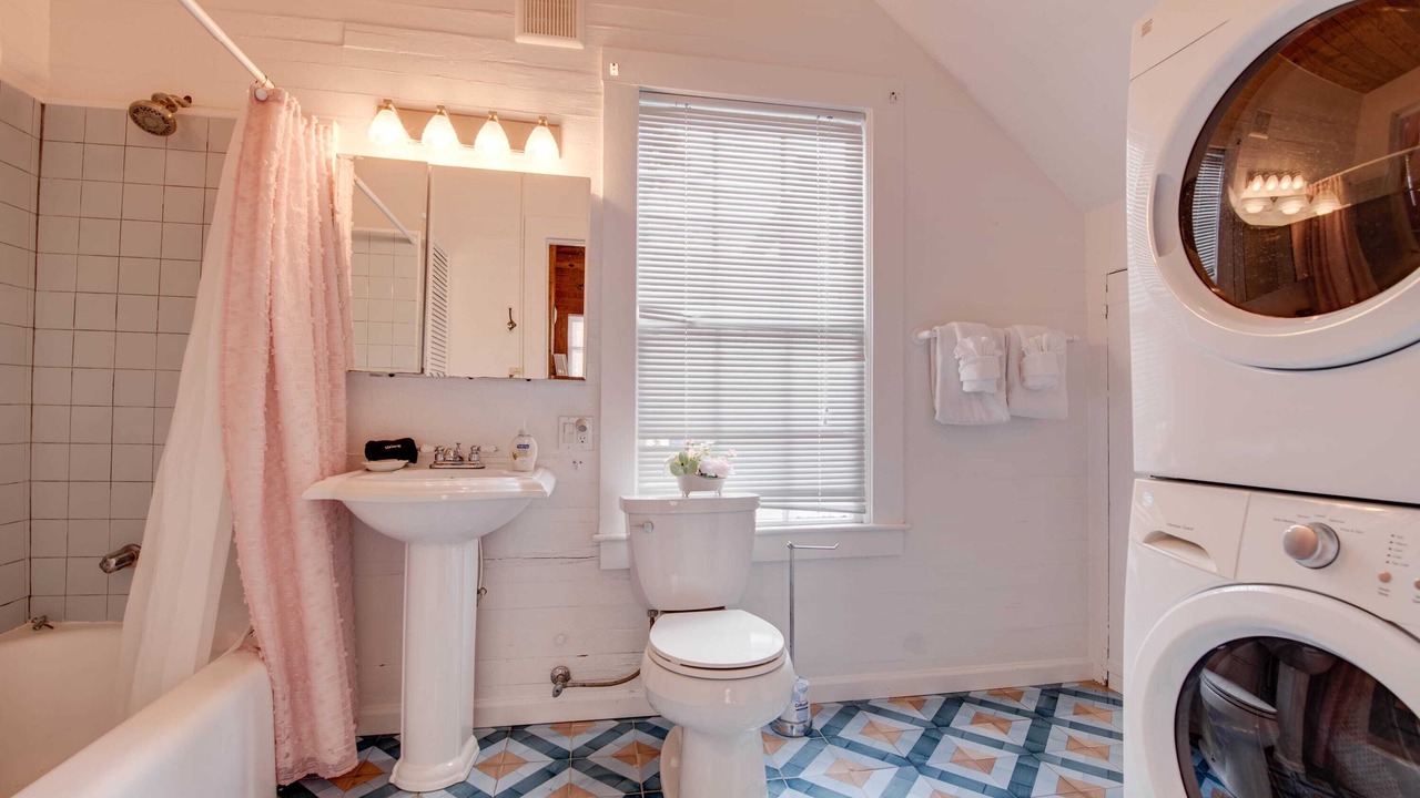 Photo of Bathroom in Historic Seaport