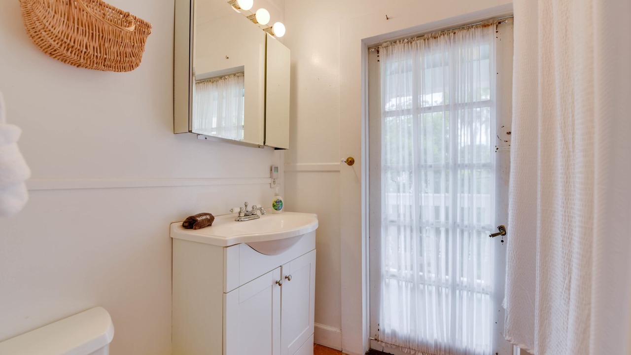 Photo of Bathroom in Historic Seaport