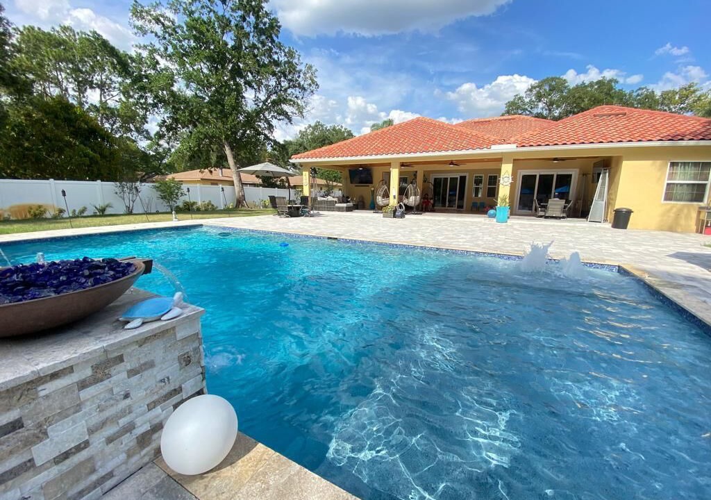 Photo of Outdoor in Egypt Lake-Leto