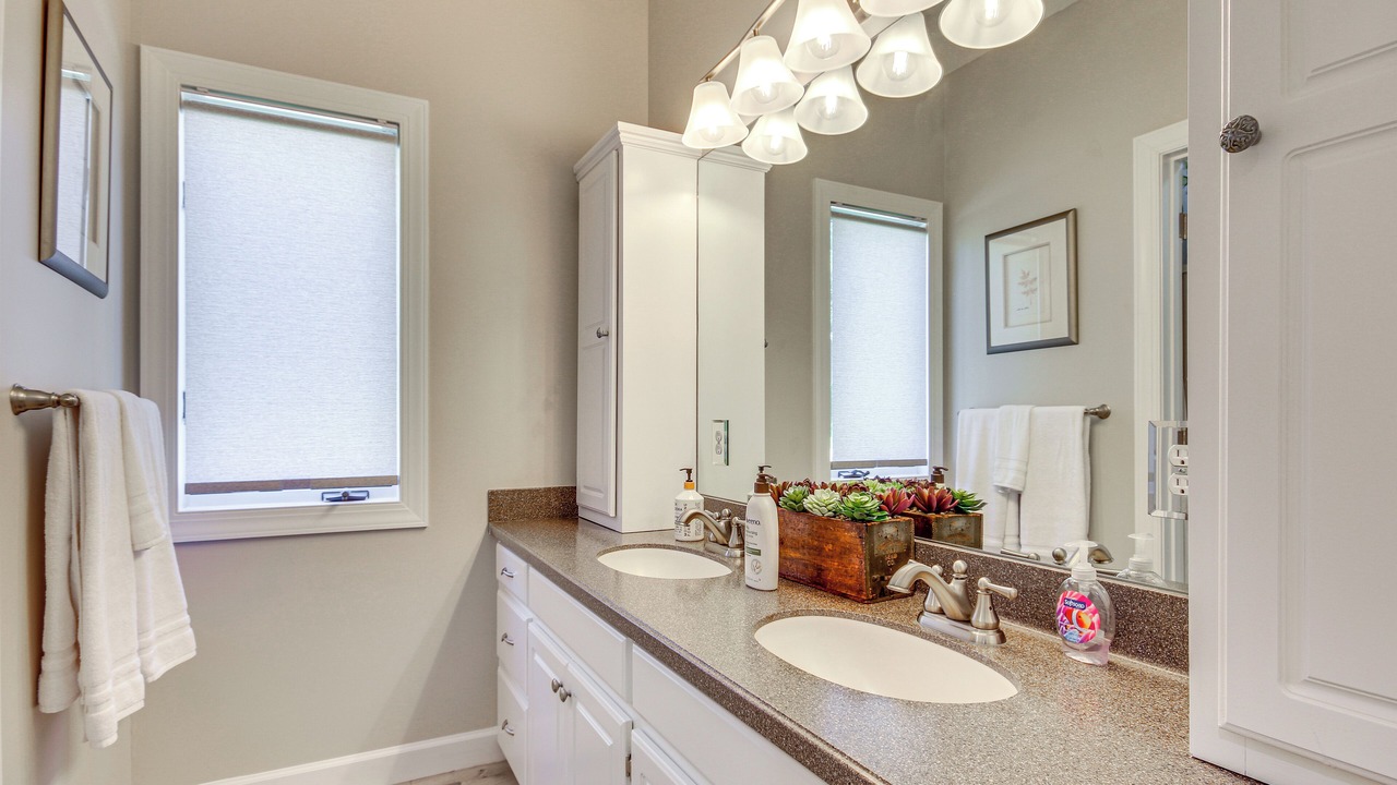 Photo of Bathroom in Cross Hill