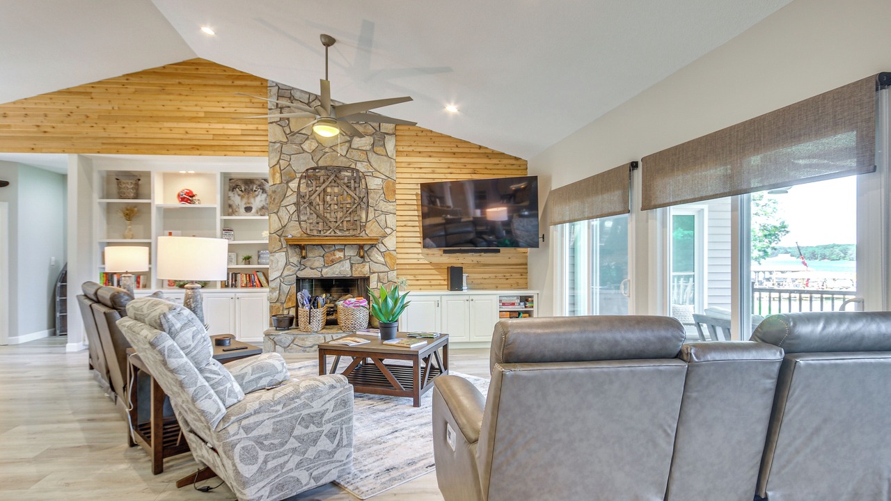Photo of Livingroom in Cross Hill