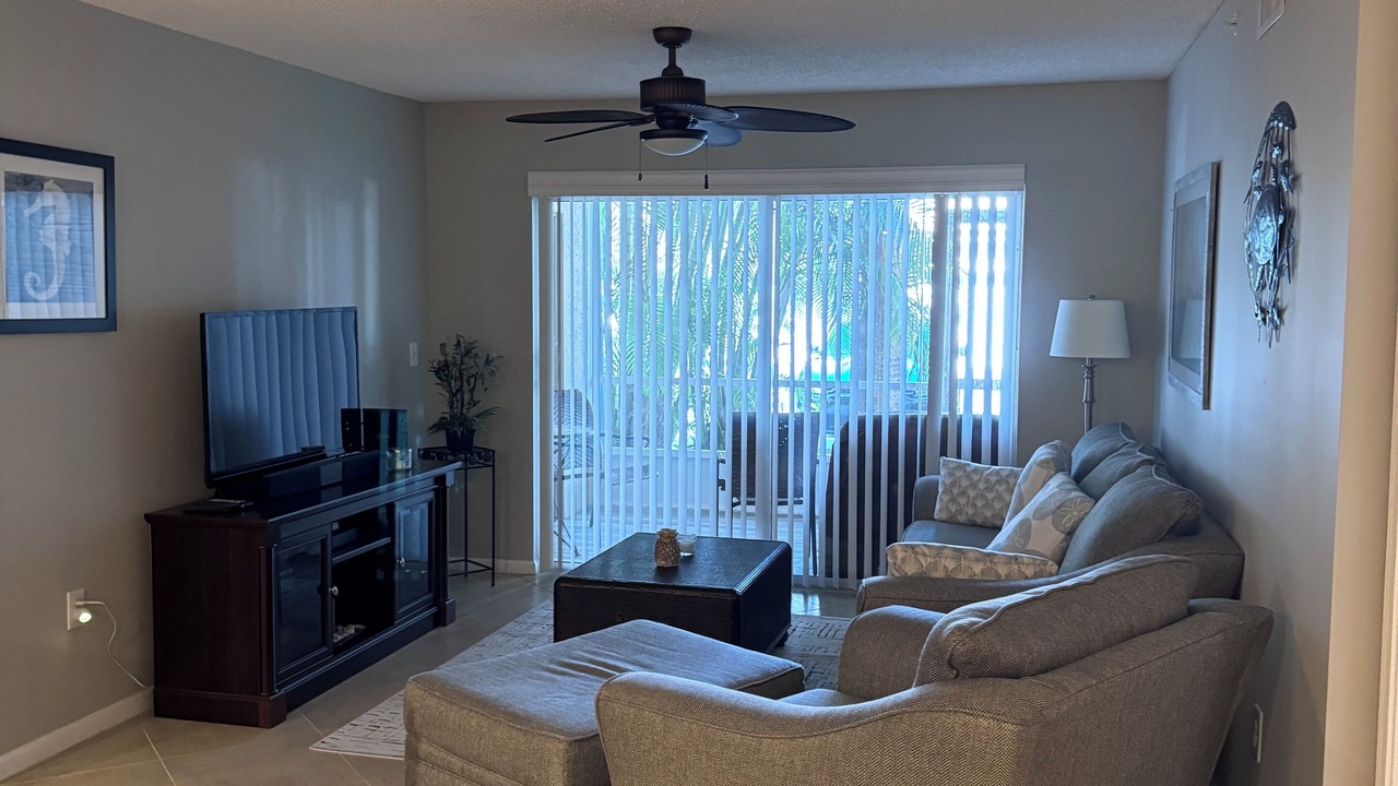 Photo of Livingroom in Tequesta