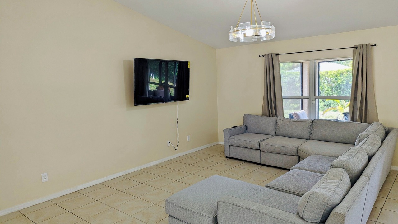 Photo of Livingroom in Vero Lake Estates