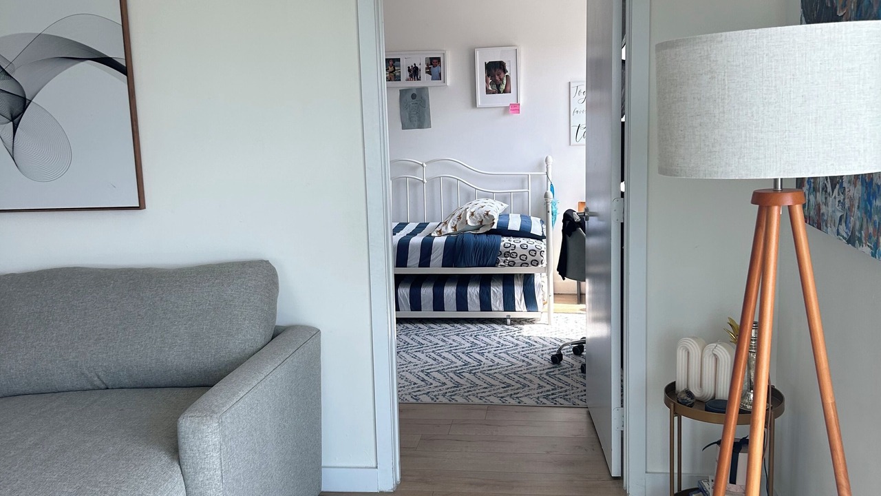 Photo of Livingroom in Town Square