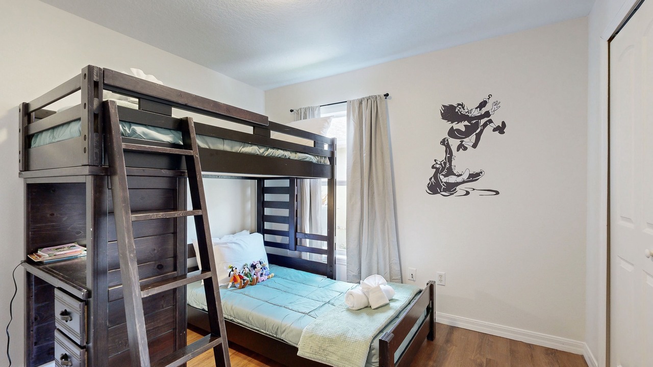 Photo of Bedroom in Sandy Ridge
