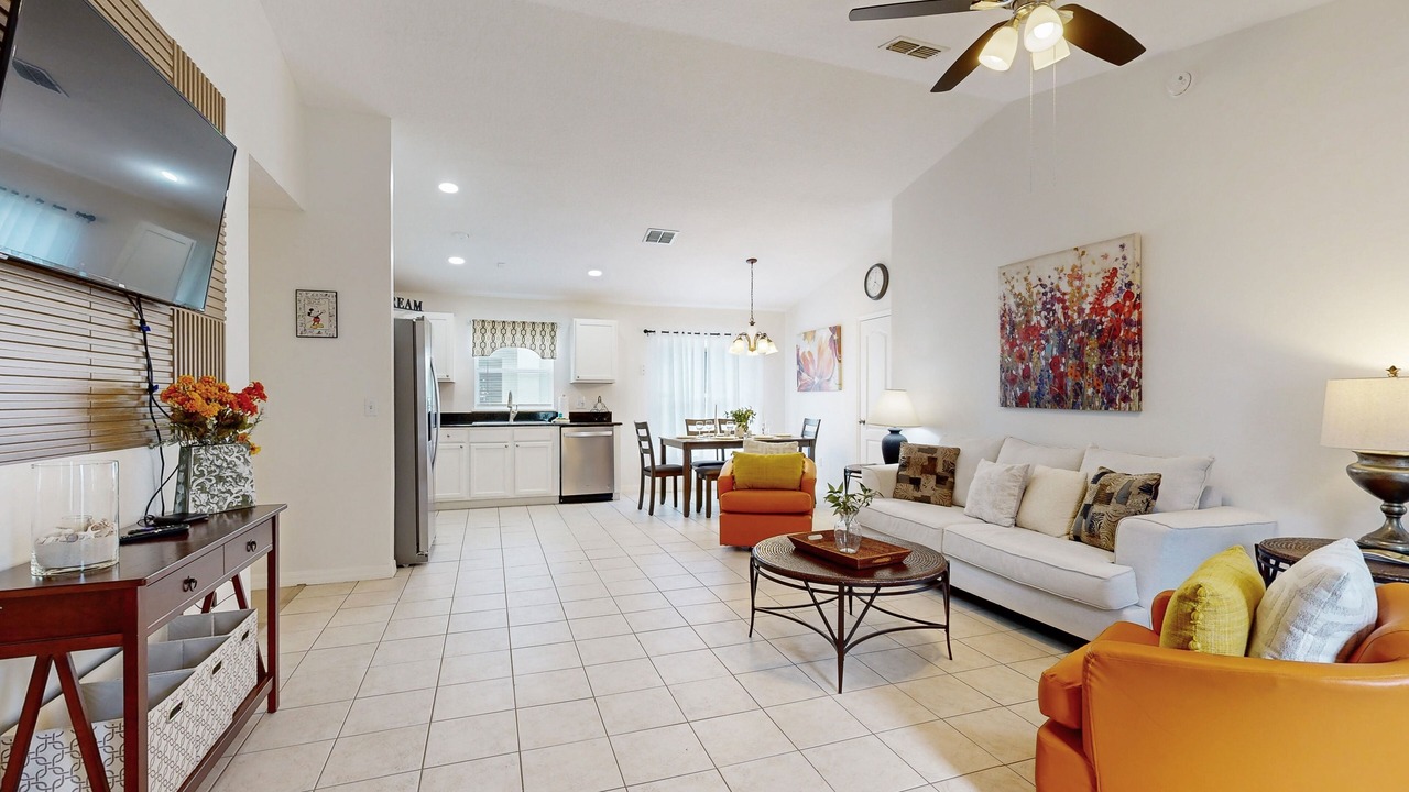 Photo of Livingroom in Sandy Ridge