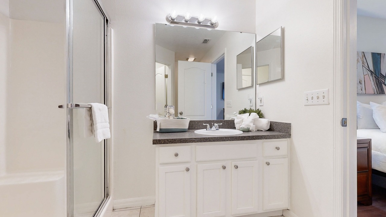 Photo of Bathroom in Sandy Ridge