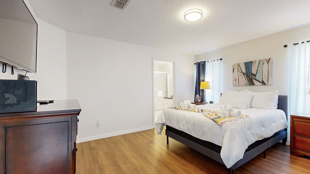 Photo of Bedroom in Sandy Ridge