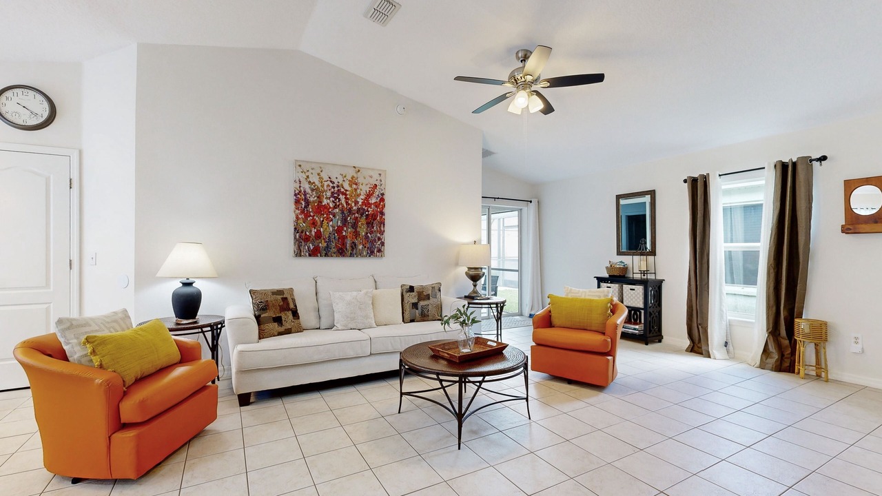 Photo of Livingroom in Sandy Ridge