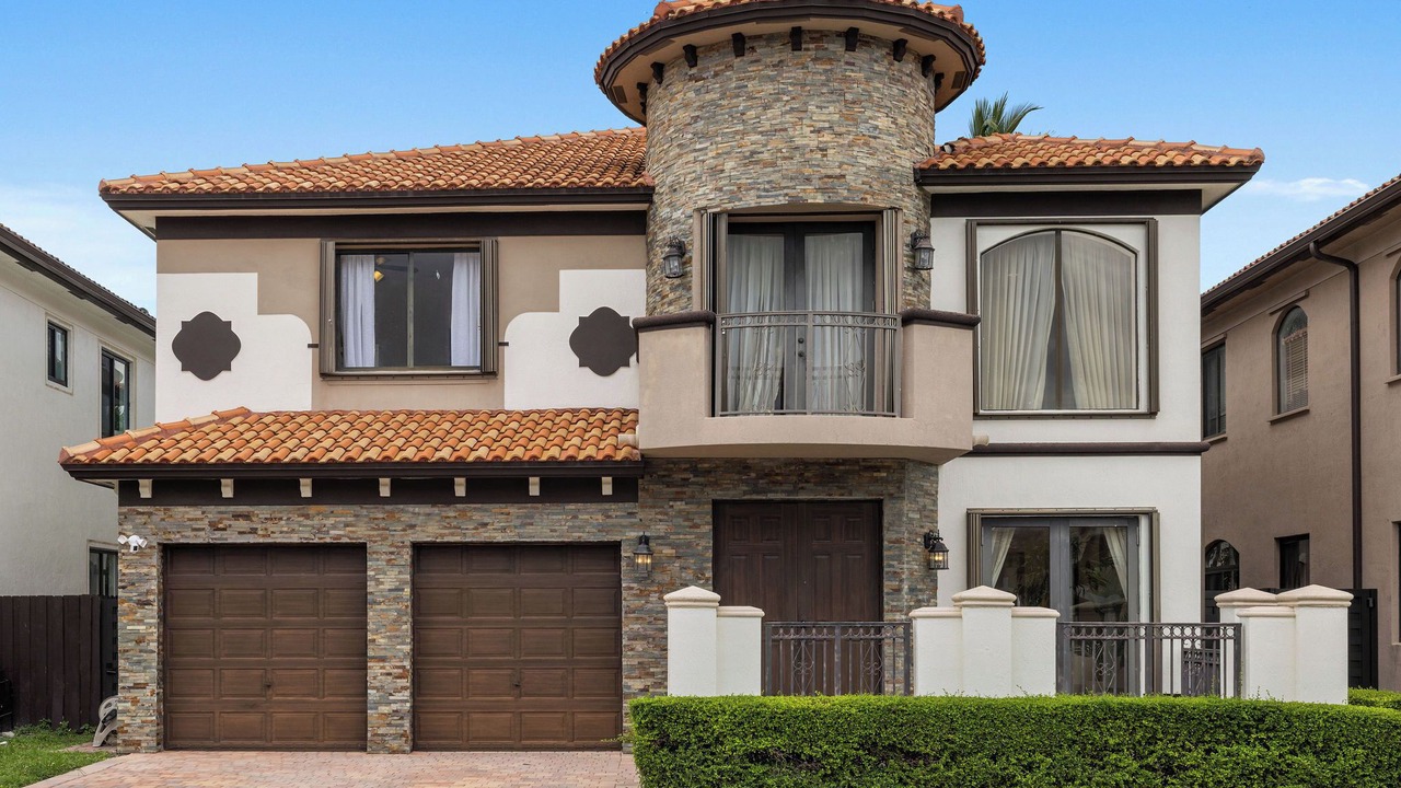 Photo of Outdoor in Tamiami