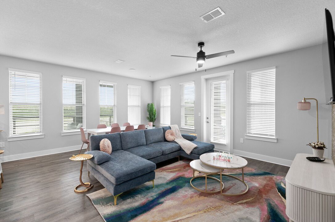 Photo of Livingroom in Deerwood