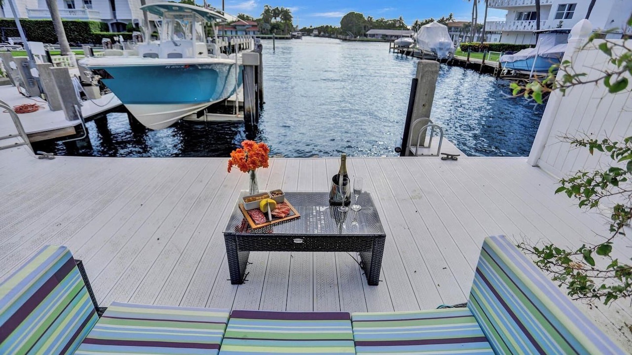 Photo of Patio Balcony in Dolphin Isles