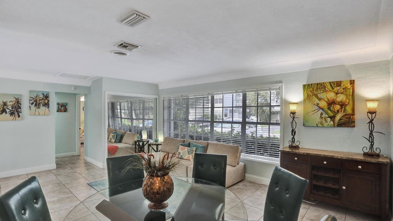 Photo of Others in Dolphin Isles