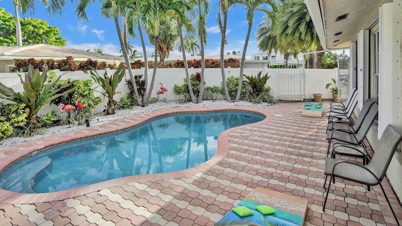 Photo of Outdoor in Dolphin Isles