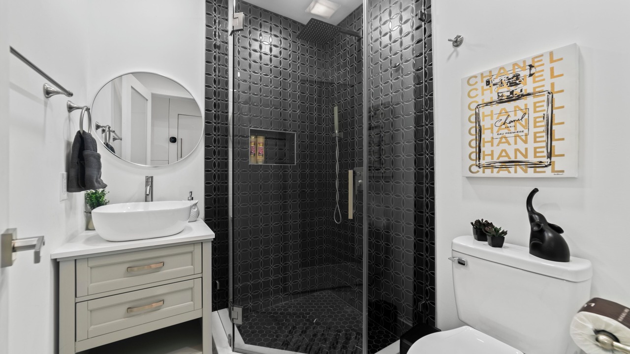 Photo of Bathroom in Kendale Lakes