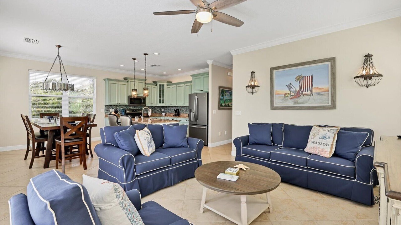 Photo of Livingroom in Holmes Beach