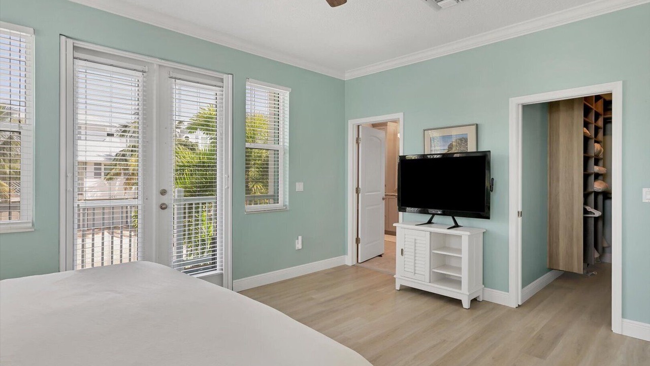 Photo of Bedroom in Holmes Beach