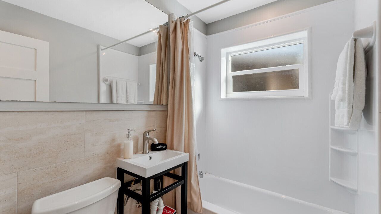 Photo of Bathroom in Pompano Beach
