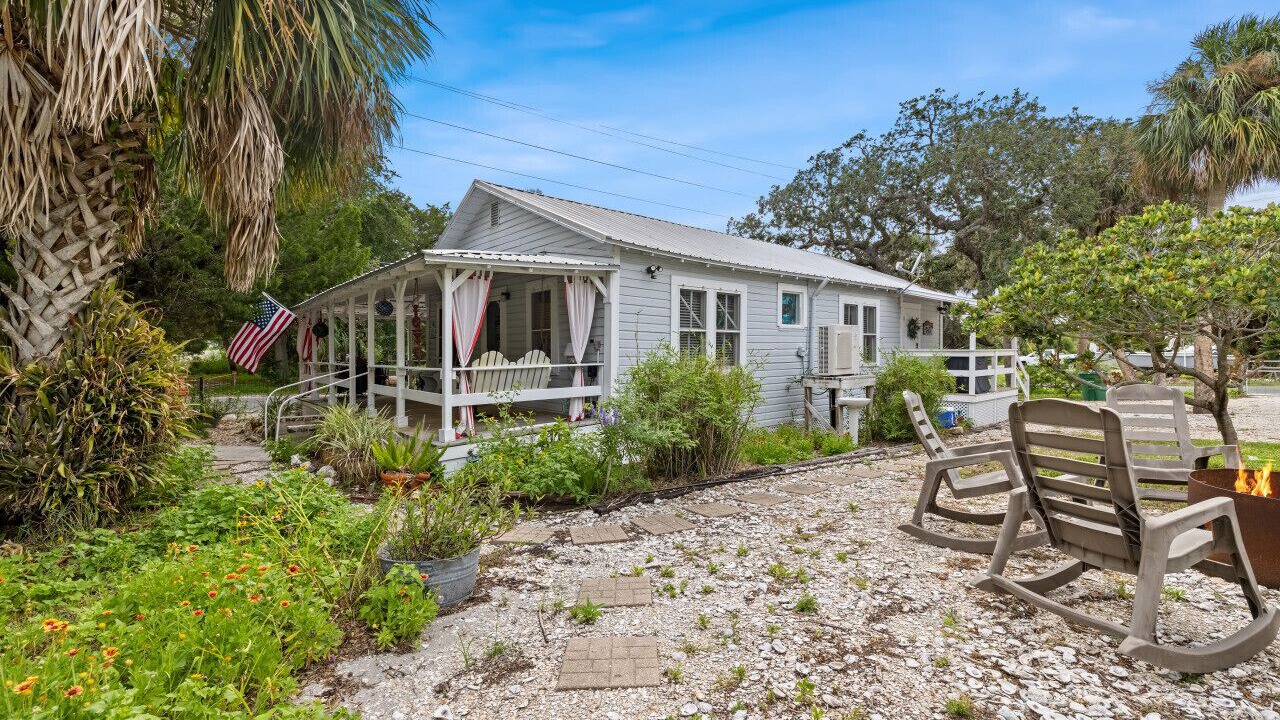 Photo of Others in Cedar Key