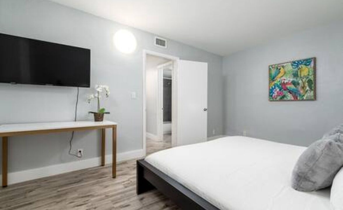 Photo of Bedroom in Coral Shores