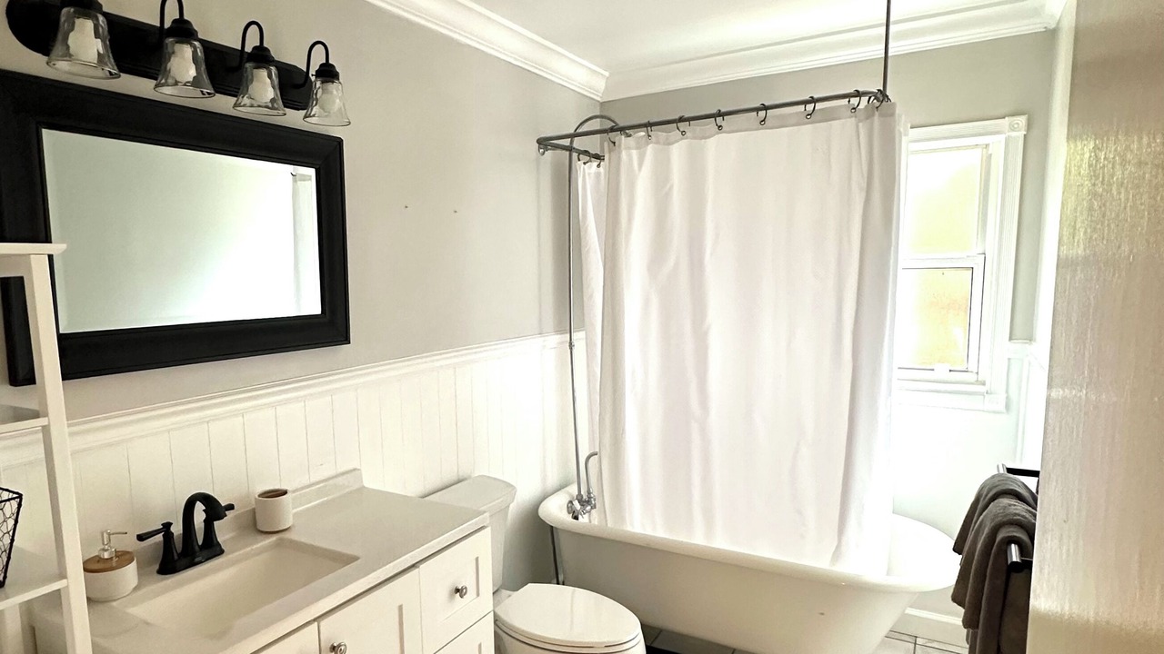 Photo of Bathroom in Altamonte Springs