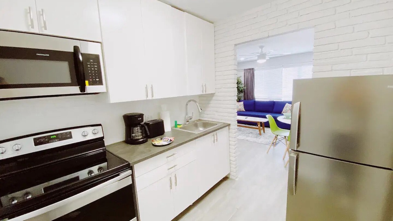 Photo of Kitchen in Lauderdale Harbours