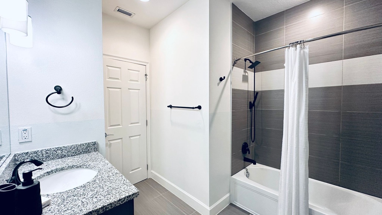 Photo of Bathroom in Silver Creek
