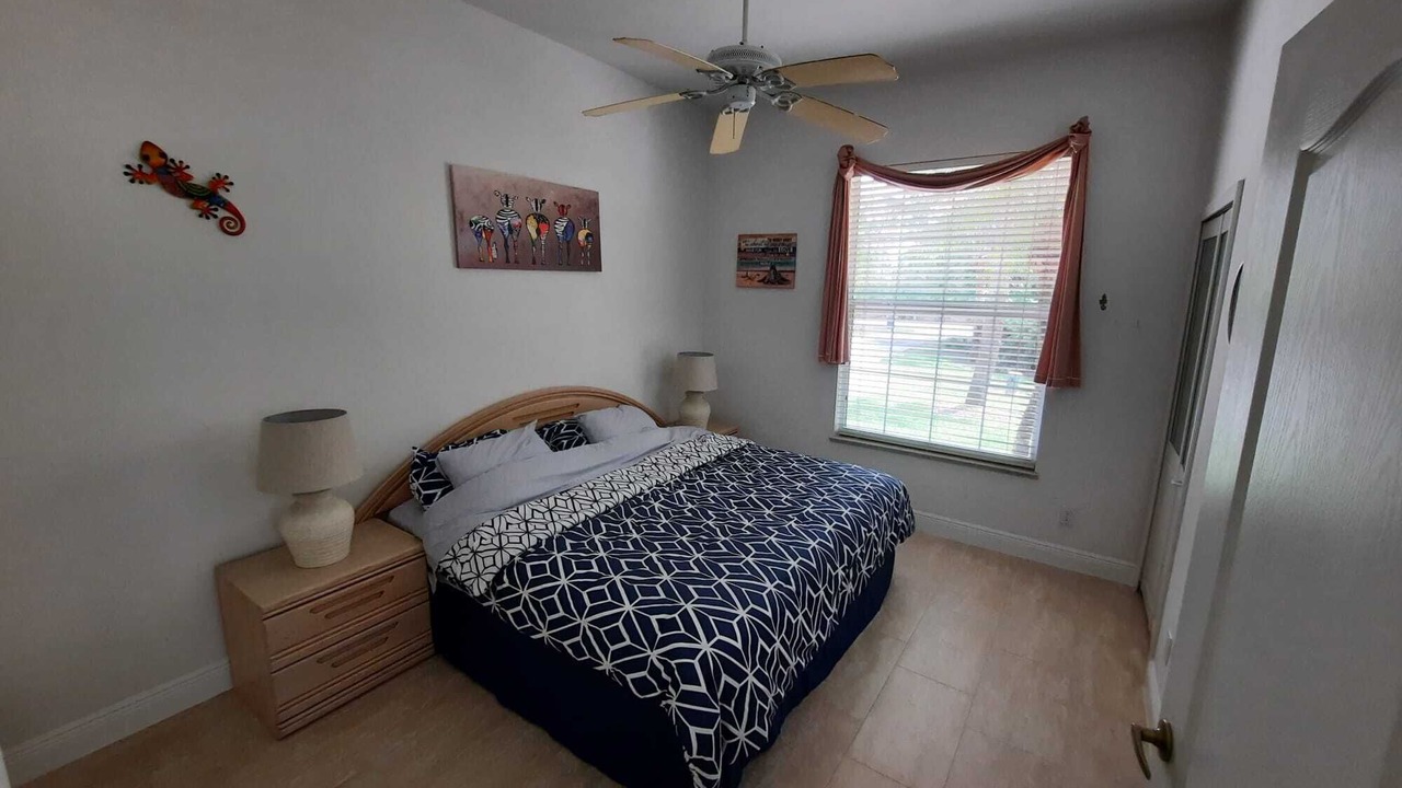 Photo of Bedroom in Joel