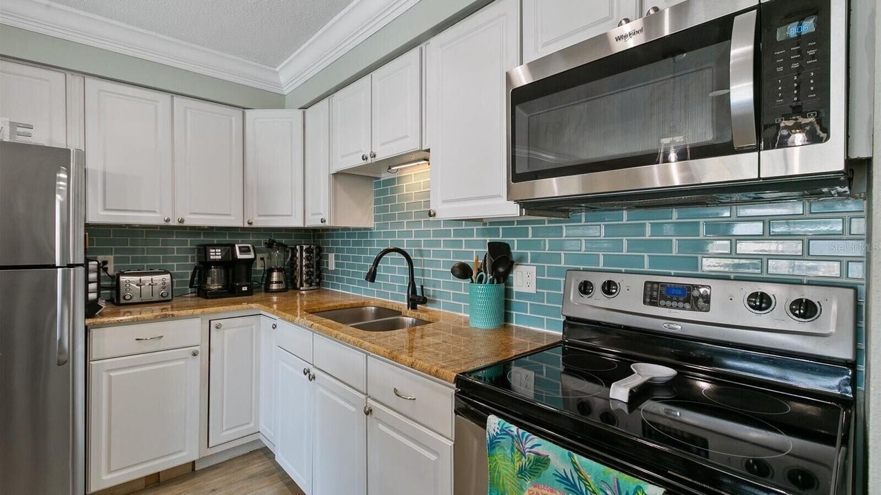 Photo of Kitchen in Flor-a-mar