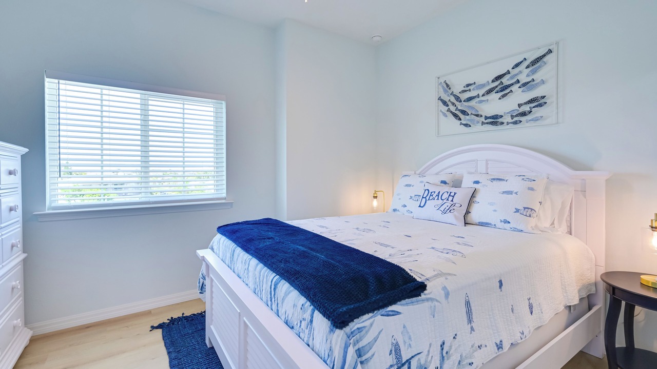 Photo of Bedroom in Hudson Beach Estates