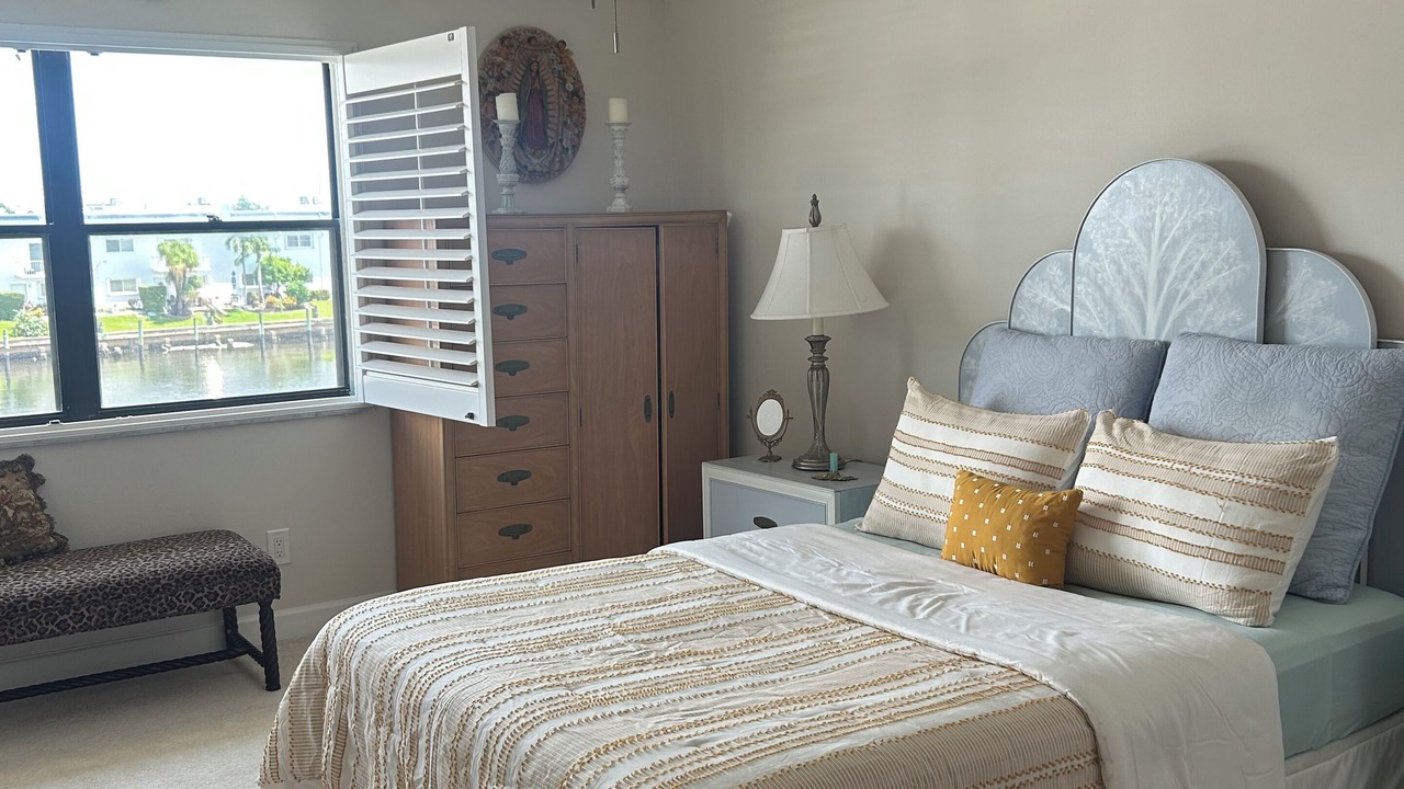 Photo of Bedroom in Florida North Atlantic Coast