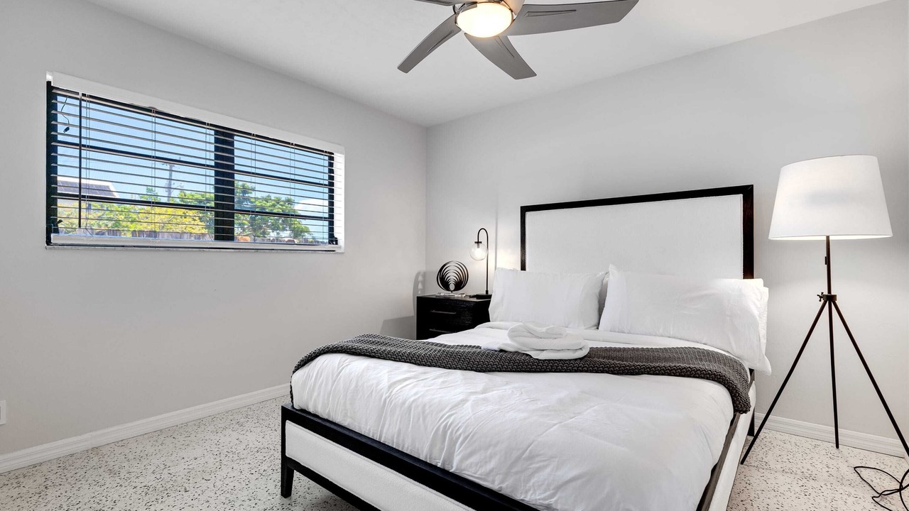 Photo of Bedroom in Lauderdale Harbours