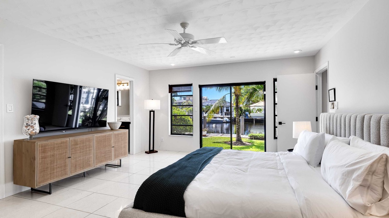 Photo of Bedroom in Lauderdale Harbours